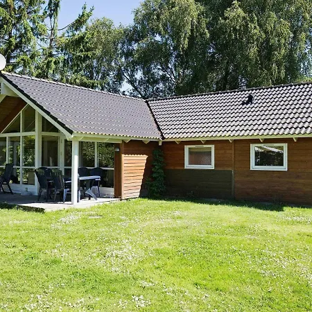 6 Person In Hojby-by Traum * Højby