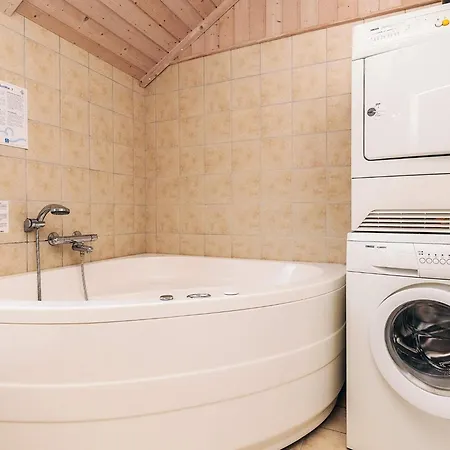 Three-bedroom In 1